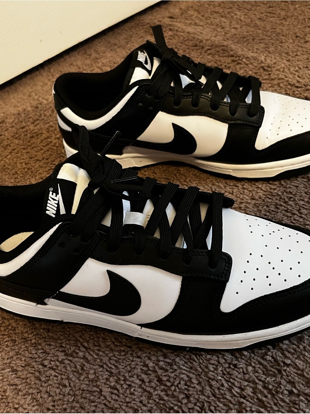 Nike Black and White Low Top Sneakers with Swoosh
